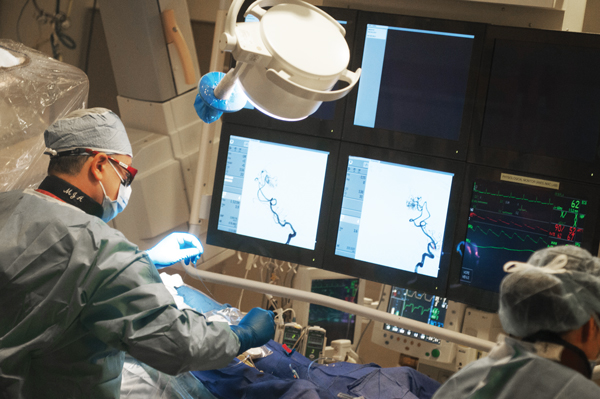 Michael Ayad, MD, performs pipeline procedure to treat aneurysms at New York Methodist Hospital