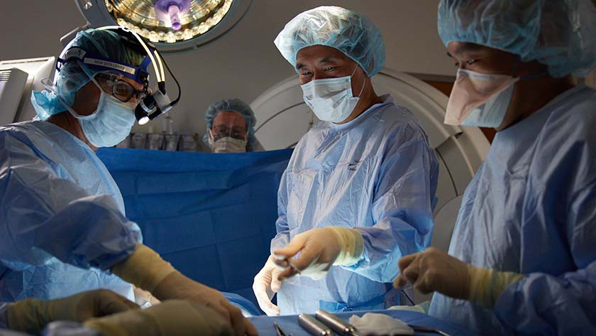 NewYork-Presbyterian Och Spine doctors performing surgery