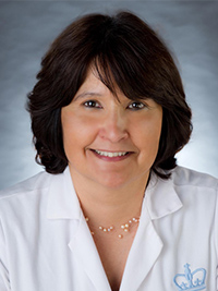 Dr. Claudia Chiriboga