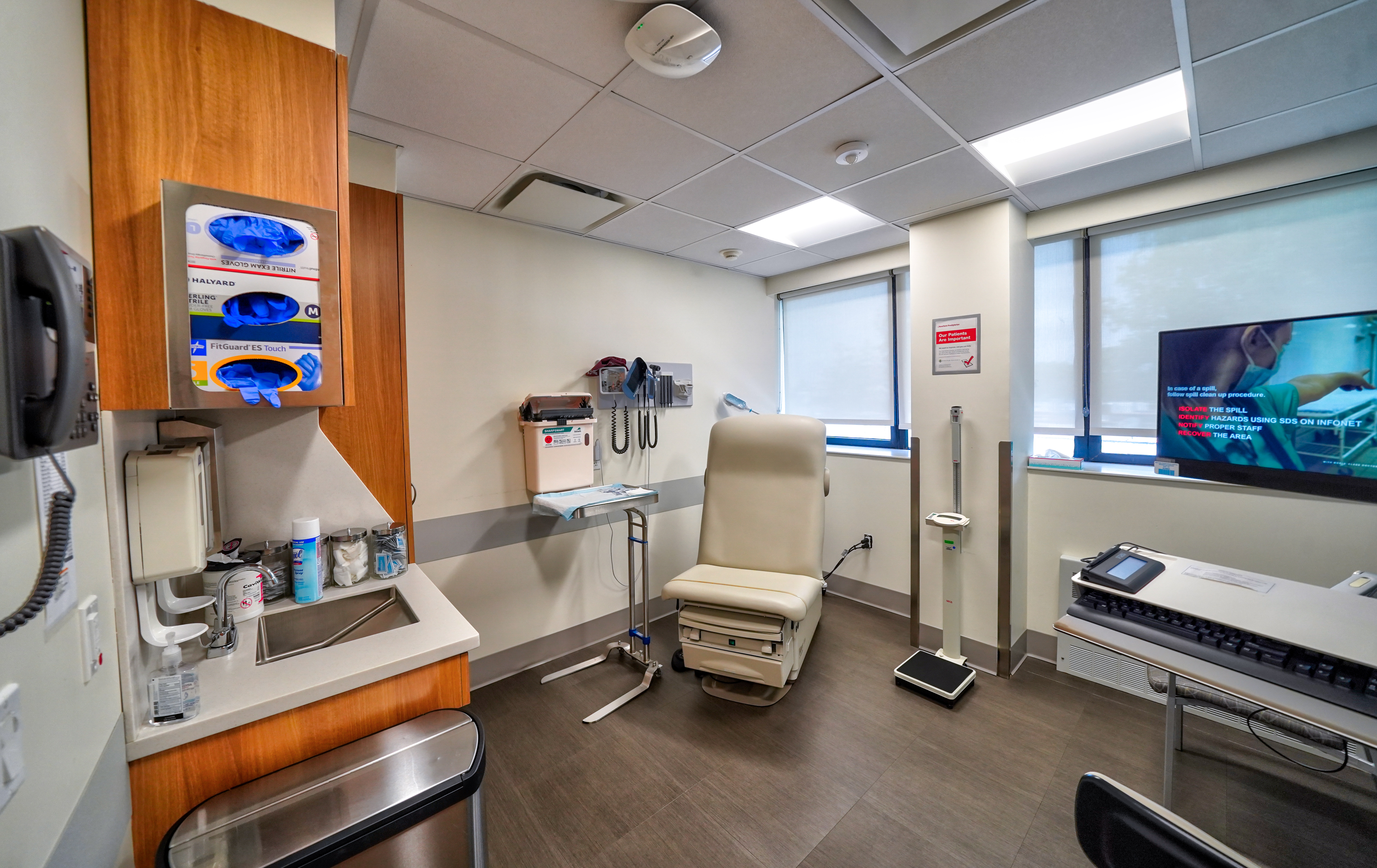 the interior of 163-03 Horace Harding Expressway