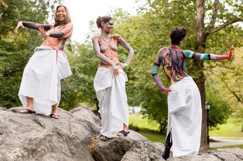 Carrie Kreiswirth, Dana Bledsoe, and Marquina Iliev-Piselli strike a pose in Central Park.