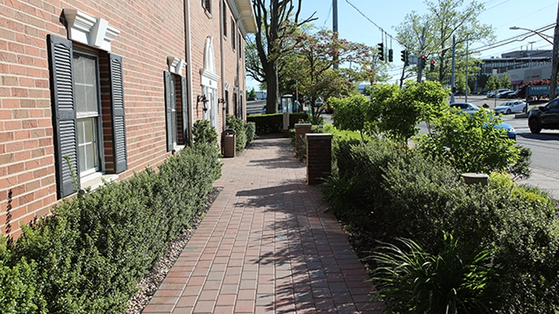 685 White Plains Road