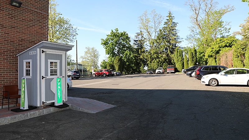 685 White Plains Road