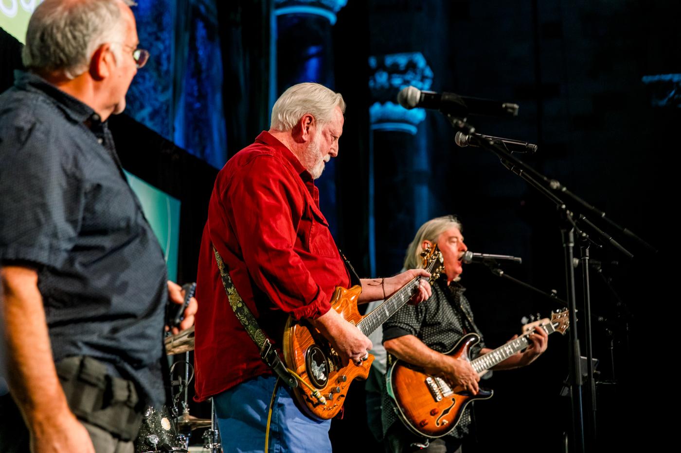 Hell or High Water performs at the 2024 Amazing Kids Amazing Care Dinner