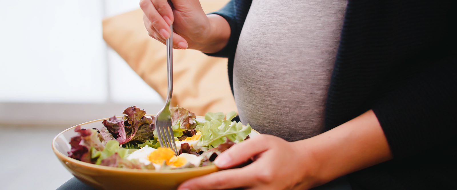 What to Eat (And What Not to Eat) When Pregnant | Health Matters | NYP What to Eat (And What Not to Eat) When Pregnant | Health Matters | NYP
